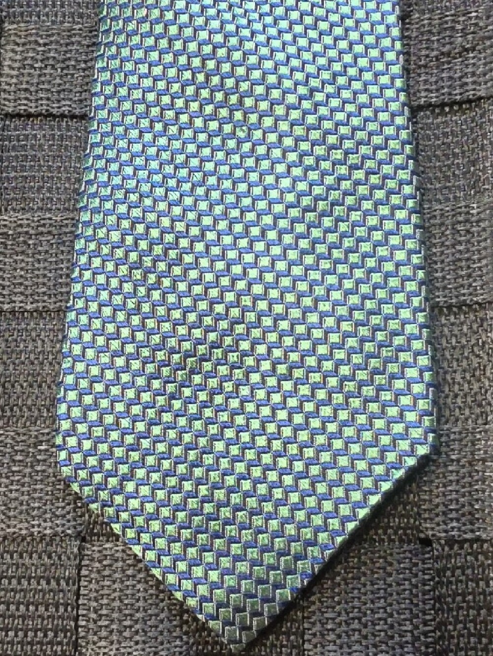 Lauren Ralph Lauren Hand Made 100% Silk‎ Green Navy Geometric Necktie Men's